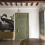 Ribellino Apartment - Dog Admiral Urban Guest House